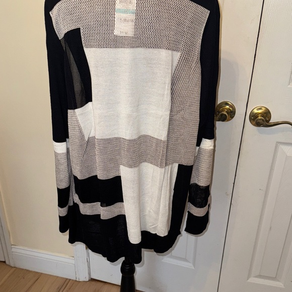 Colorblock Open Front Cardigan - Picture 14 of 16